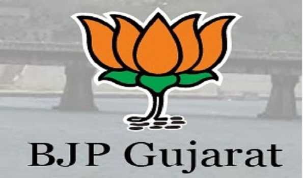 गुजरात: BJP ने सामान्य बहुमत की ओर, अपना गड़ बचाया